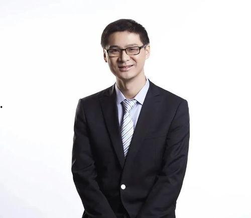 娱乐吃瓜酱罗翔,娱乐吃瓜界的法学大师